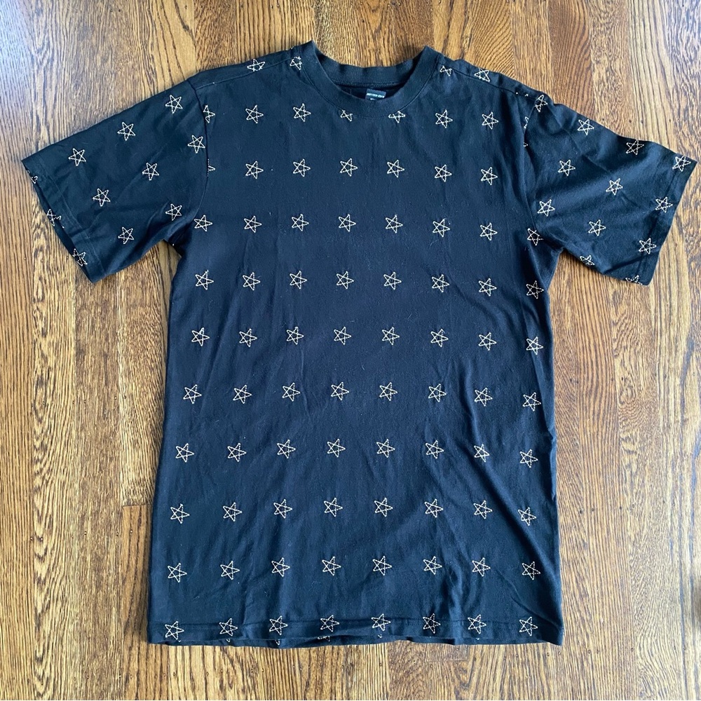RARE Black Scale Star Graphic Tee